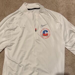 Nike Chicago Marathon 2023 White Long Sleeve Tee with Red and Blue Logo